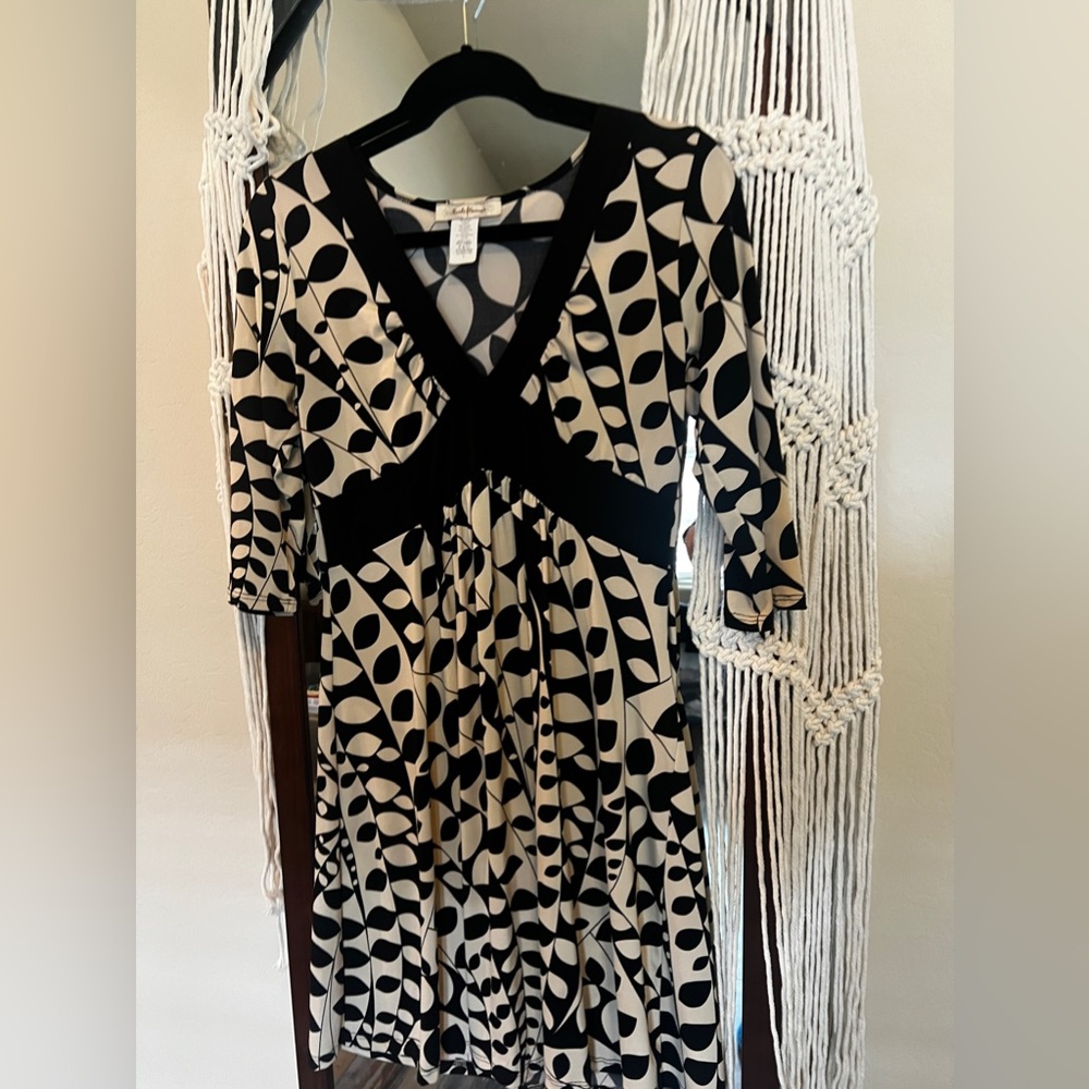 Black and white dress